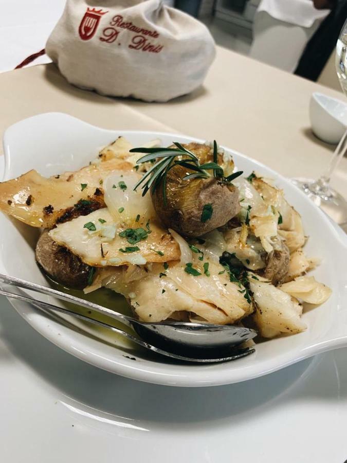 Alojamento Restaurante Dom Dinis 빌라 노바 드 포이아르스 외부 사진