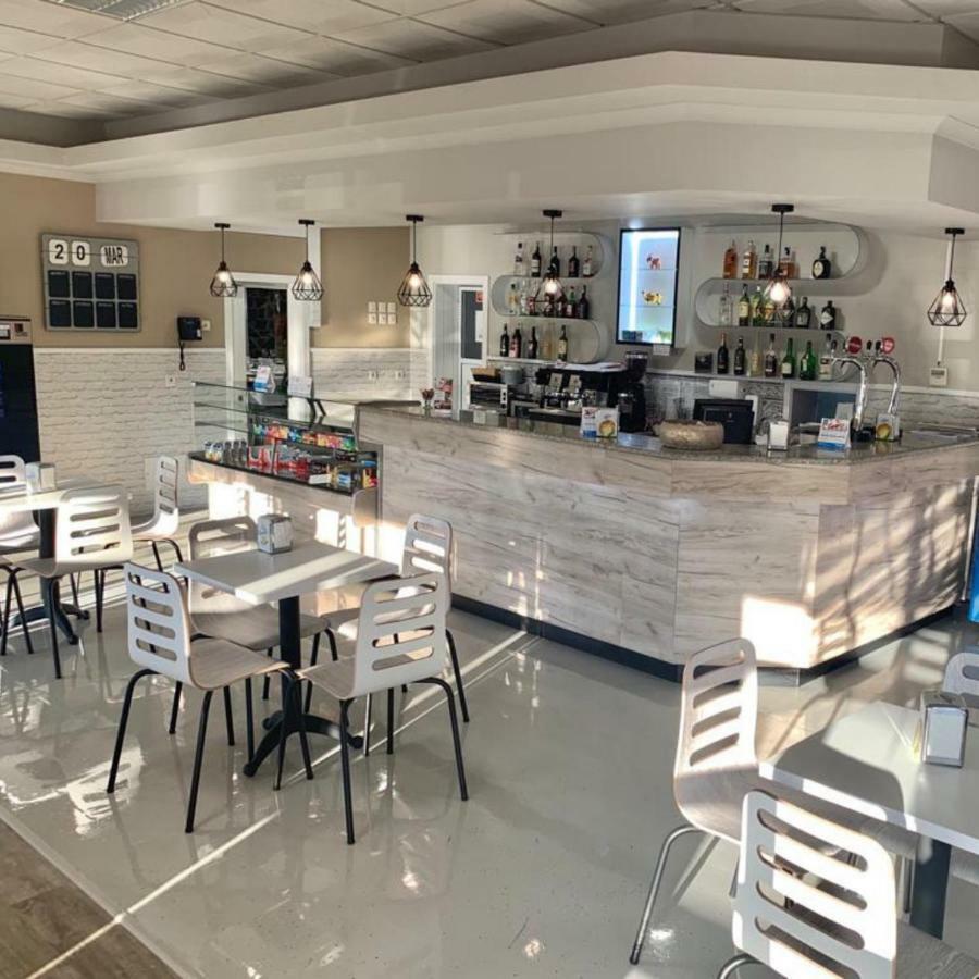 Alojamento Restaurante Dom Dinis 빌라 노바 드 포이아르스 외부 사진