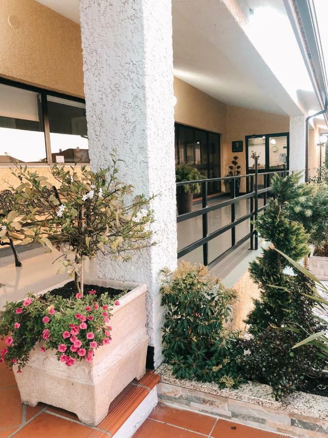 Alojamento Restaurante Dom Dinis 빌라 노바 드 포이아르스 외부 사진
